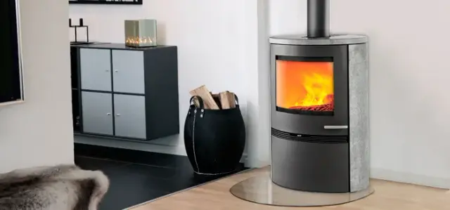Poêle à bois Termatech TT22HS 7,5 kW - Finition: TT22HS Black (Pierre ollaire (stéatite) schwarz lackiert)